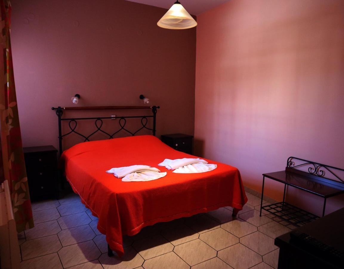 Villa Eleni Seaside Apartments Platanés Esterno foto